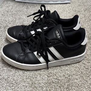 Adidas Classic Black and White Low-Tops
